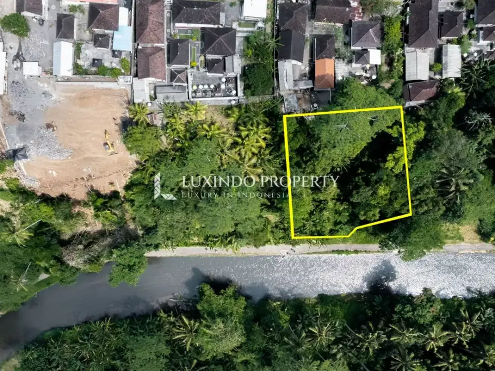 DISEWAKAN JANGKA PANJANG TANAH SELUAS 10,74 ARE DI PEJENG