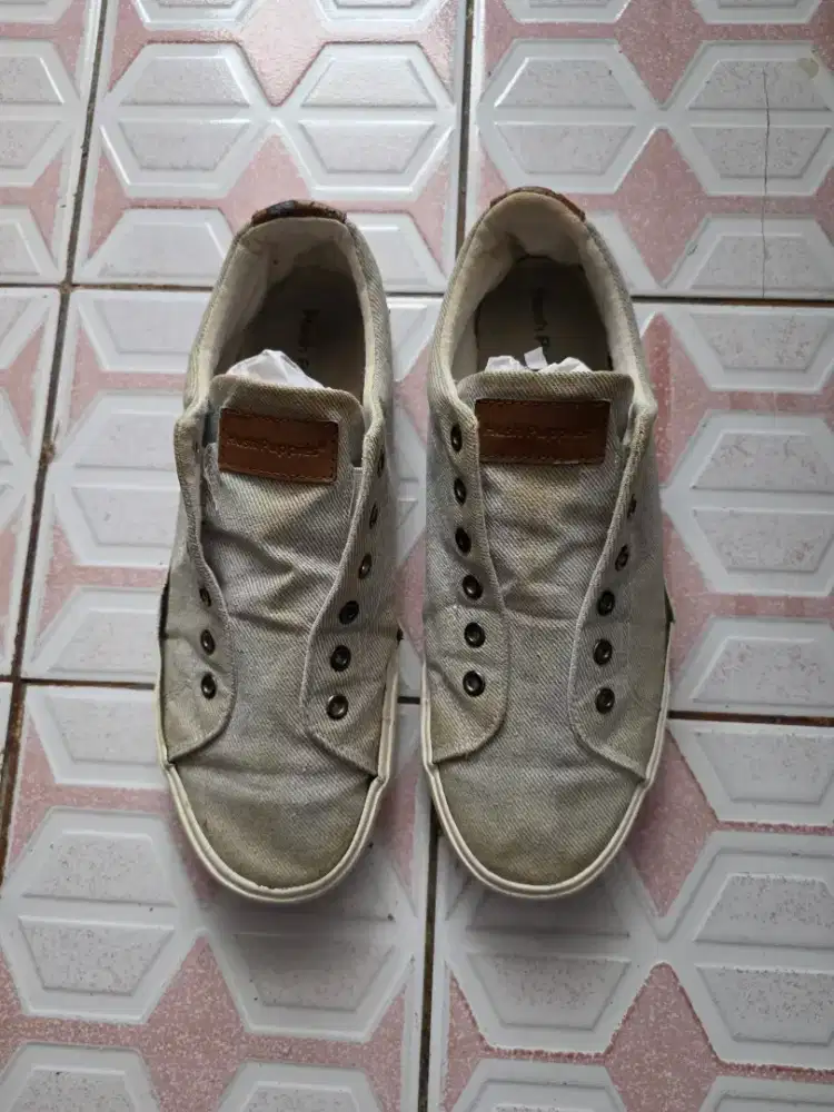 Sepatu Hush Puppies size 43