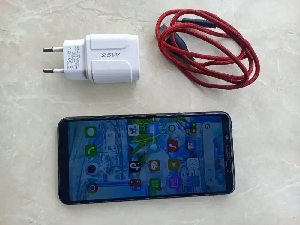 Di jual hp Oppo f5 ram 4/64. No minus tingal pakai dan  gunakan aja