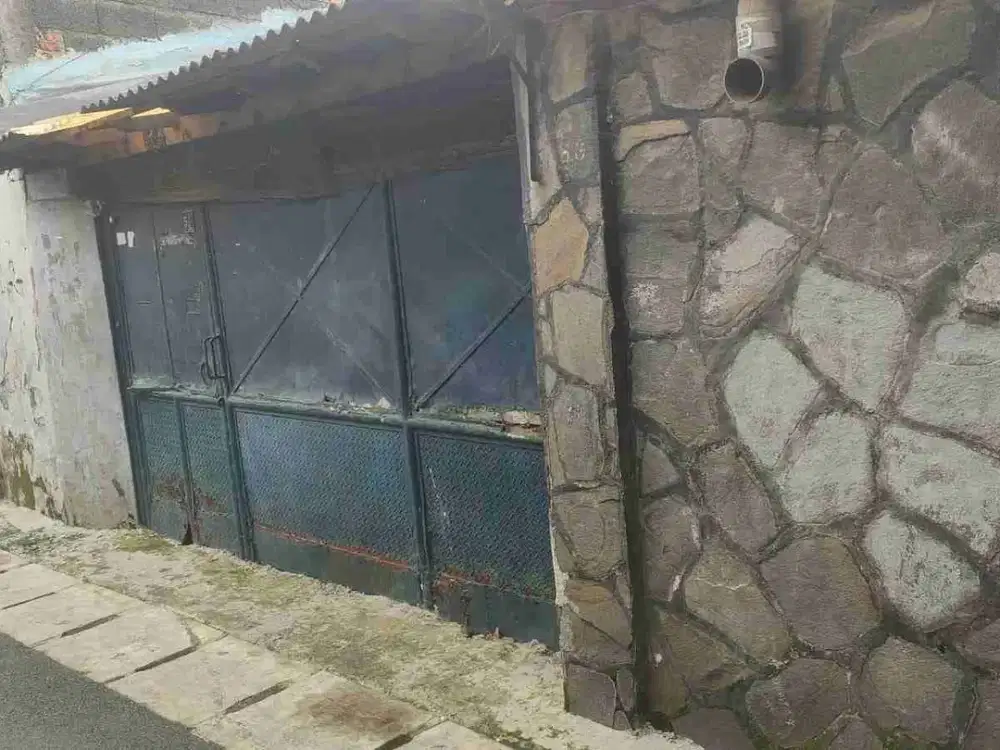 Dijual Rumah di Keramat Pulo,  LT. 188m2, LB. 170m2
