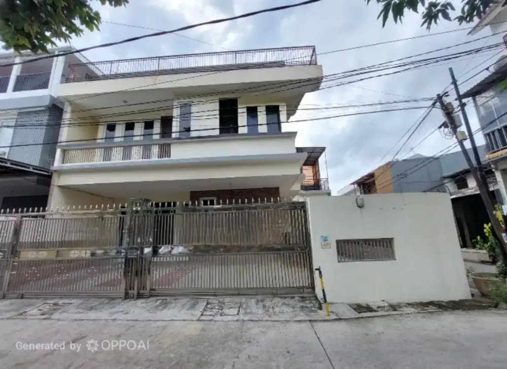 Sewa Rumah Hoek Bellyra 
Kelapa Gading Jakarta Utara