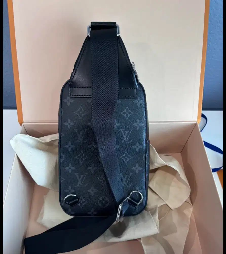 Tas LV.avenue.sligbang Barang blum pernah pake