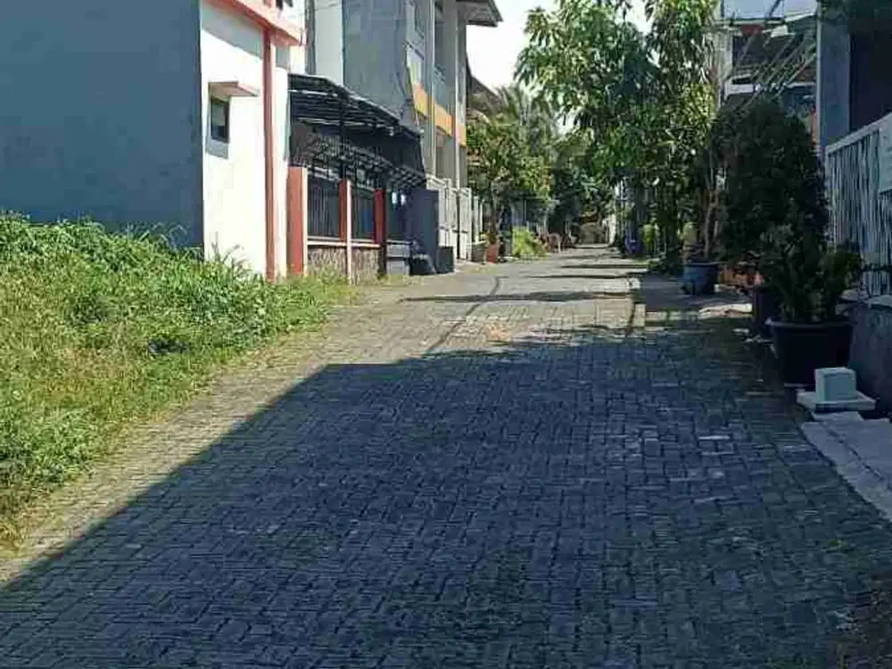 Tanah Luas 203 m² Area Pizza Hut Soekarno - Hatta Malang.