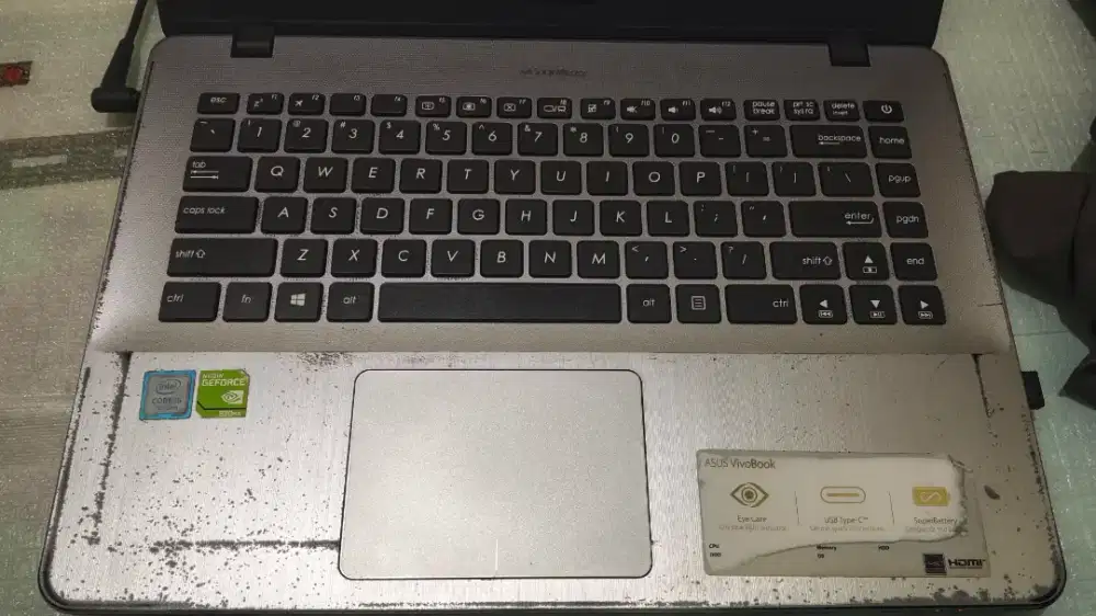 Laptop Asus Core I5 7th gen ram 4gb ssd 120gb