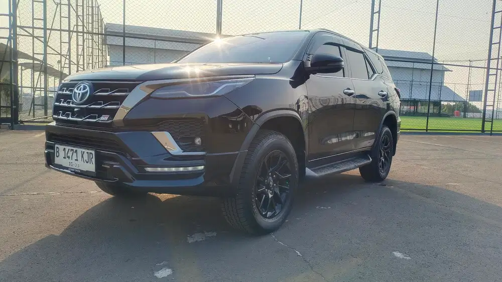 Toyota Fortuner 2.8 VRZ GRS TAHUN 2023