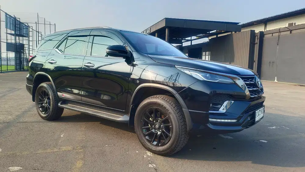 Toyota Fortuner 2.8 VRZ GRS TAHUN 2023