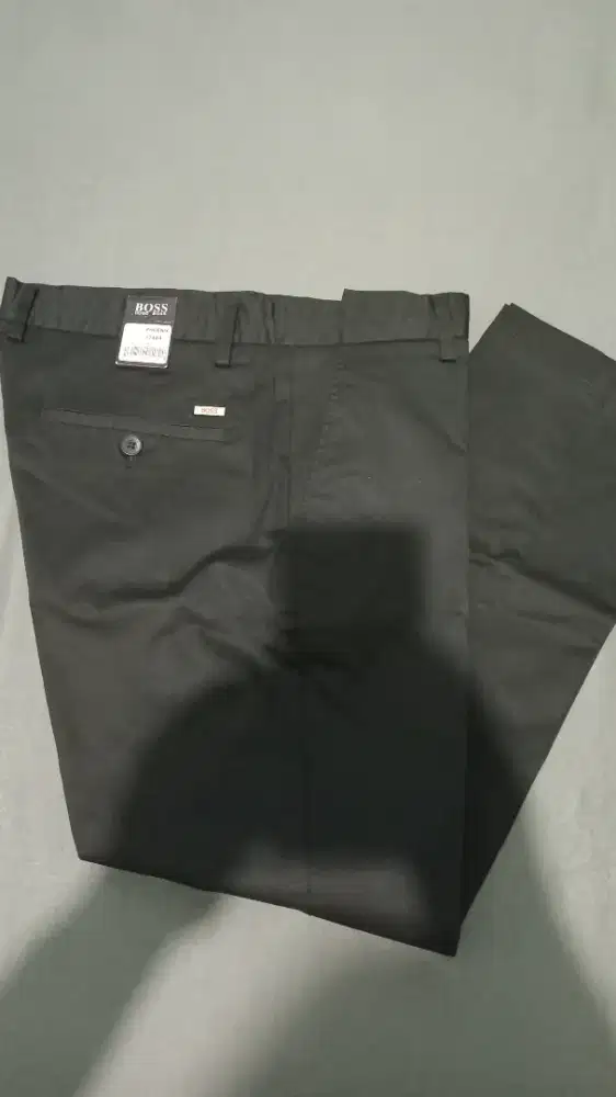 Celana chinos premium