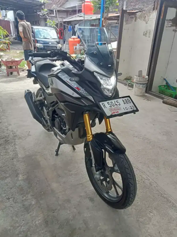 Sepeda motor Honda CBX150 SE
