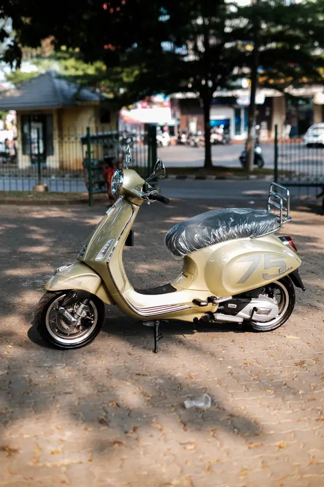 VESPA PRIMAVERA ANNIVERSARY 75TH 150 IGET 2021