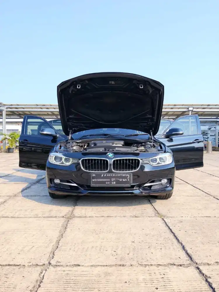 BMW 320I F30 SPORT 2.0 AT 2014/PAJAK 9-2026