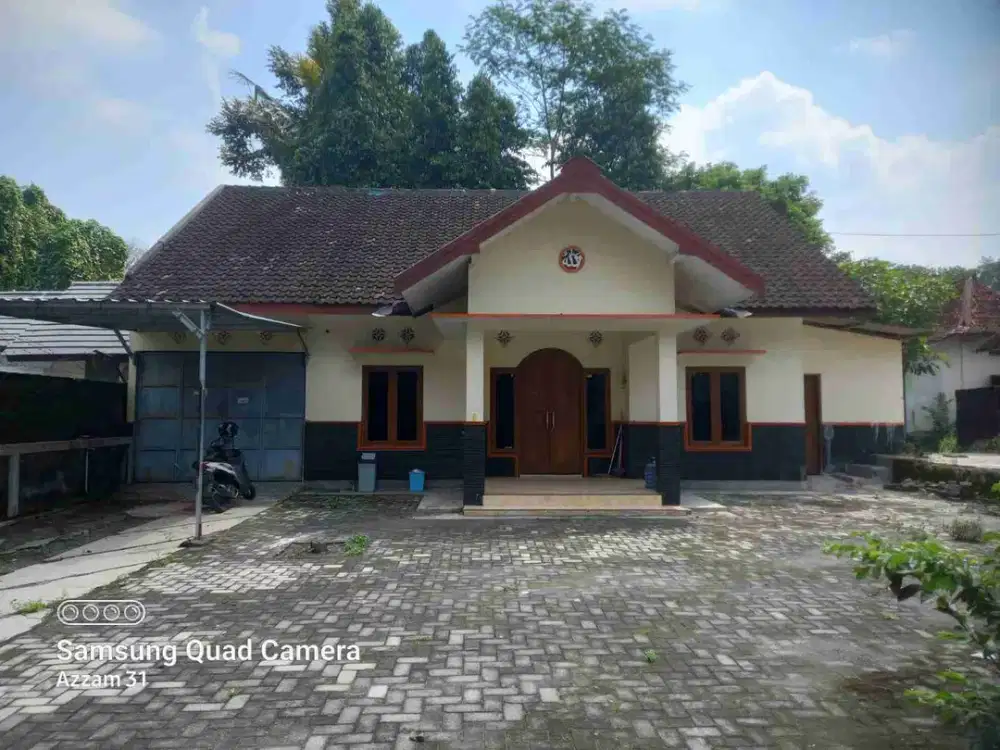 disewakan rumah luas di jl kaliurang selatan uii