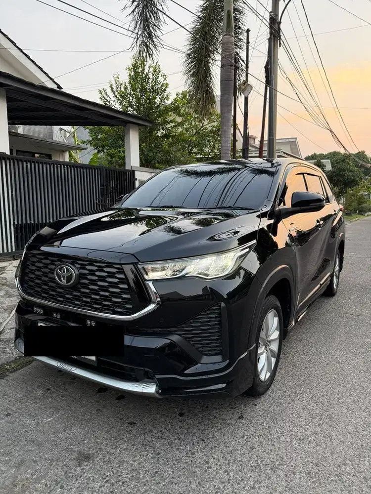 Jual Innova Zenix V Hybrid Modelista 2023
