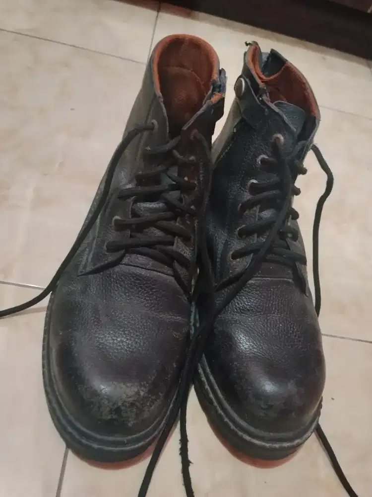 Sepatu Pantofel safety Uk43