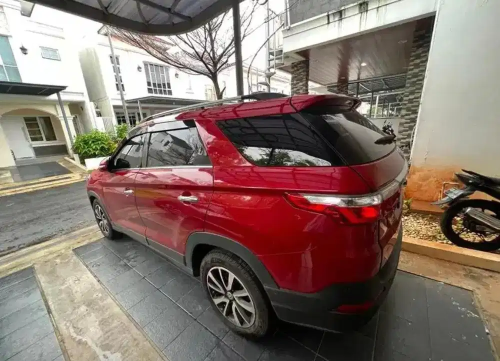 DFSK Glory 560 Merah