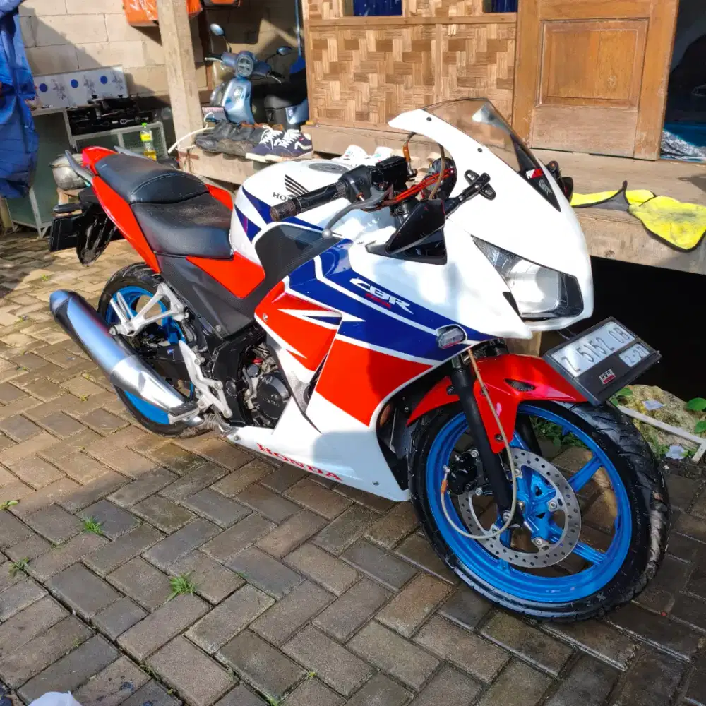 CBR 150 R K45A 2015