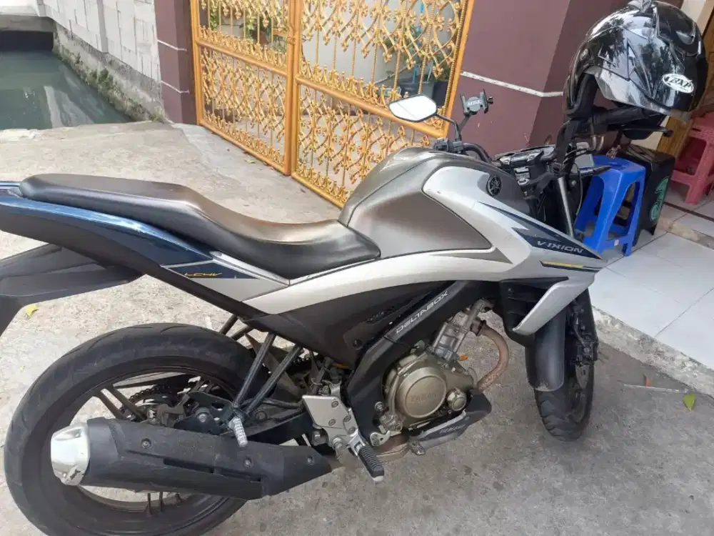 Motor Vixion 2018