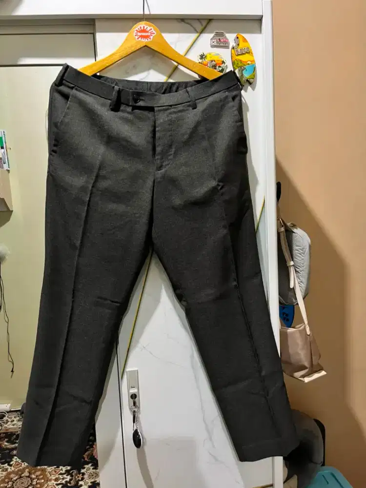 Celana casual uniqlo 31 original