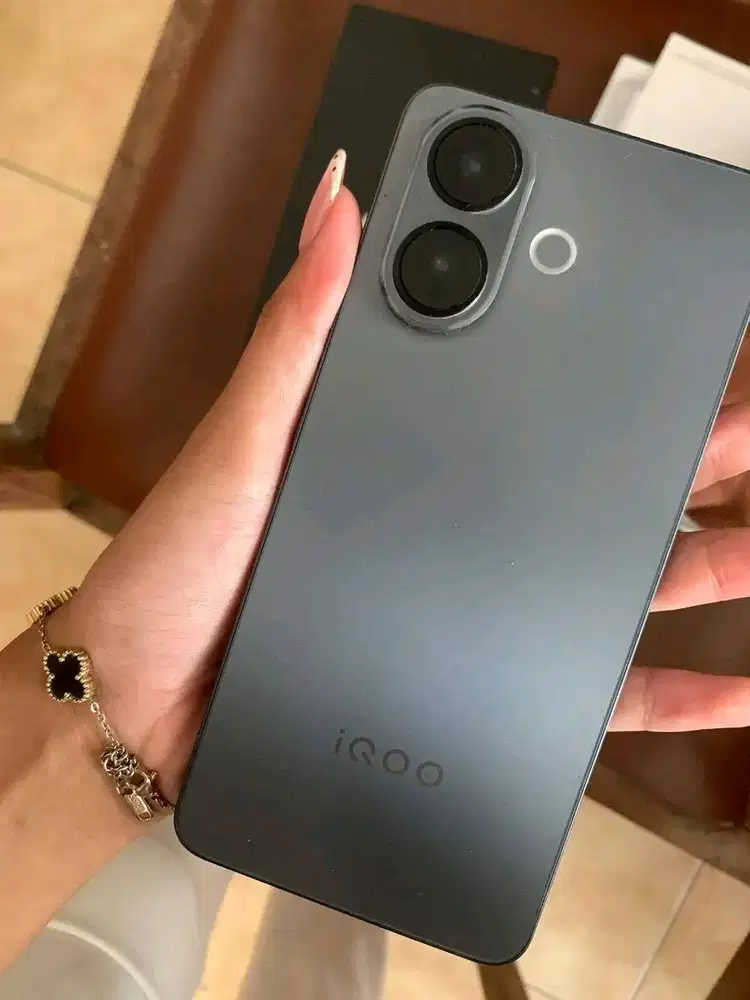 IQOO Z10R 5g 8+8/128