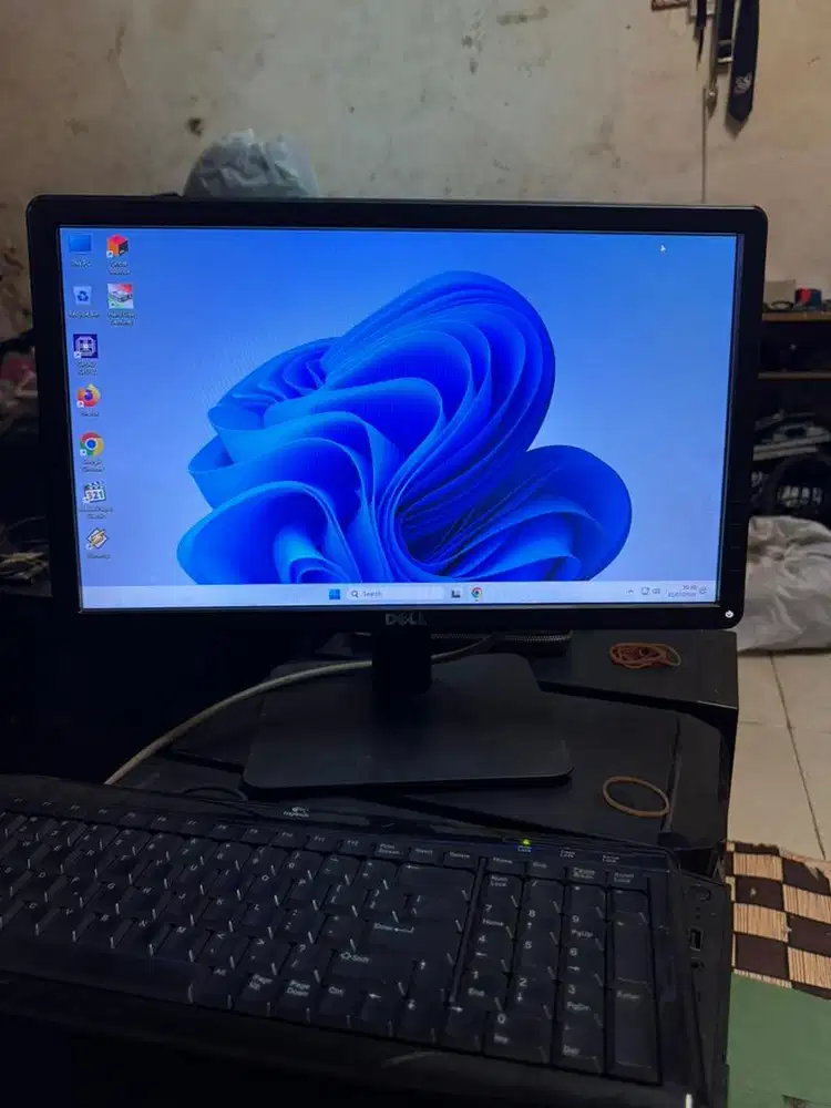 fullset cpu core i5 & monitor dell 19 in .