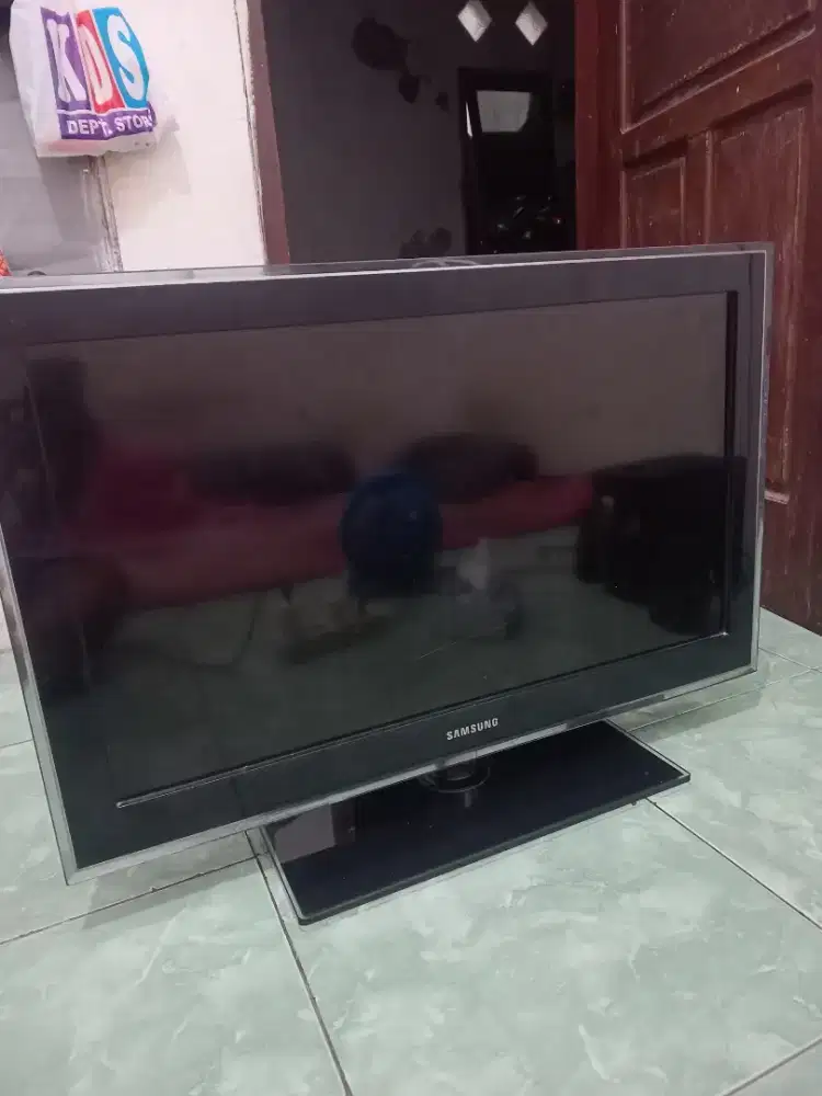 TV 32 dan 43 inch