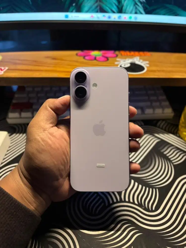 Like New iPhone 17 Basic 256 Lavender IBOX