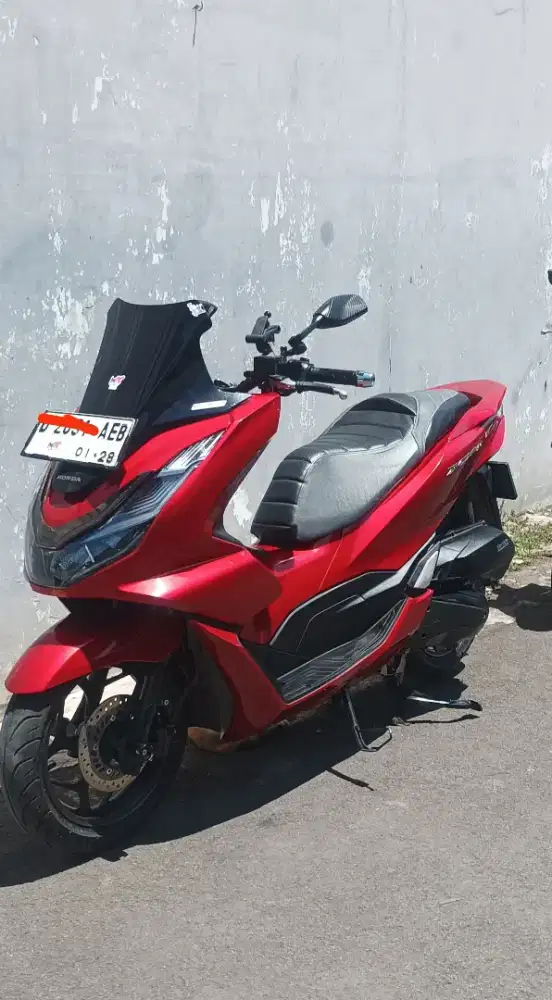 Pcx 160 tahun 2023 tipe cbs merah glosy