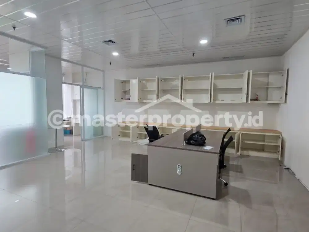 Disewakan Office Gold Coast PIK, 117m², Sudah Renov