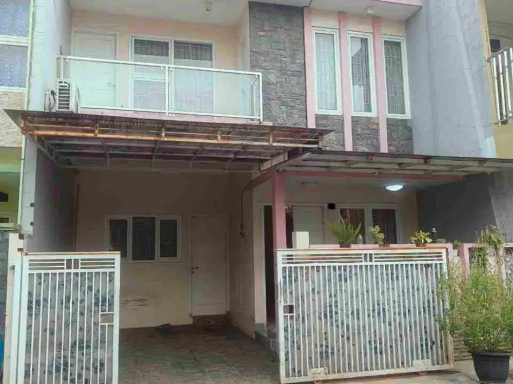 Rumah 2 Lantai Luas 93 m² di Cluster Raya Sulfat Malang.