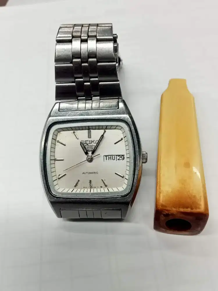 Jam tangan Seiko lawas model tv