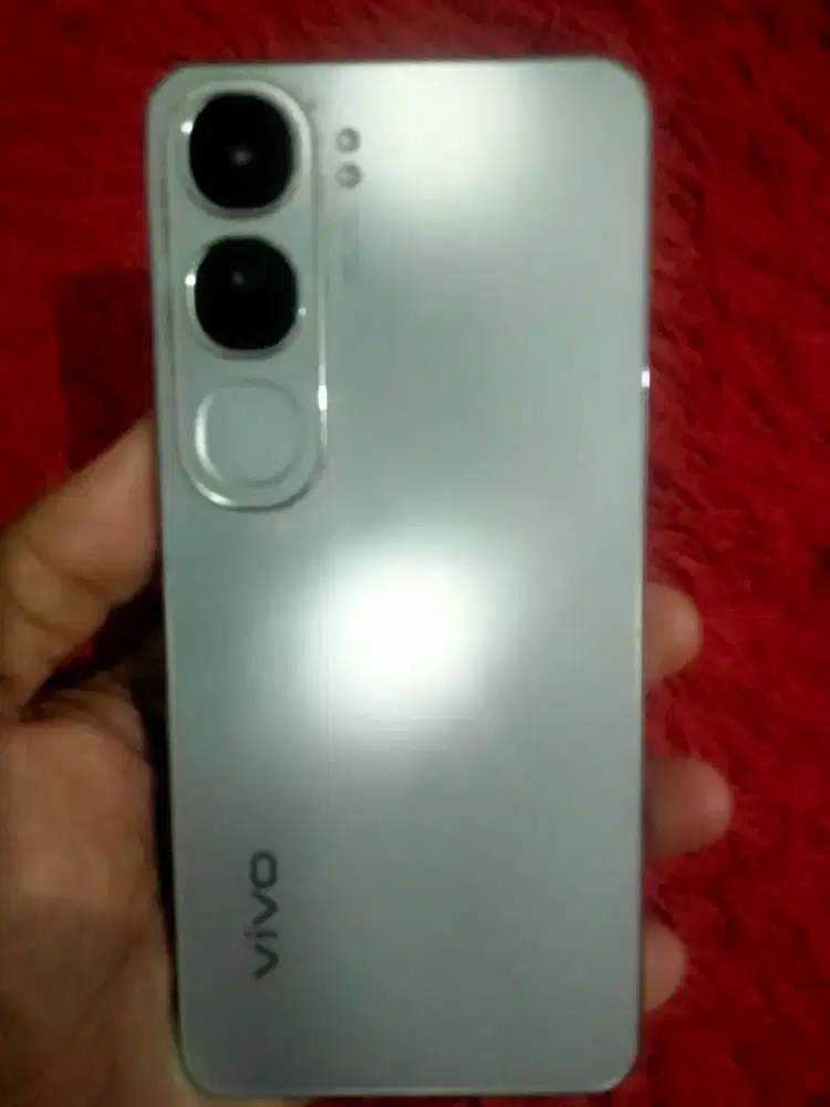 VIVO 40LITE 5G RAM 8+8 256