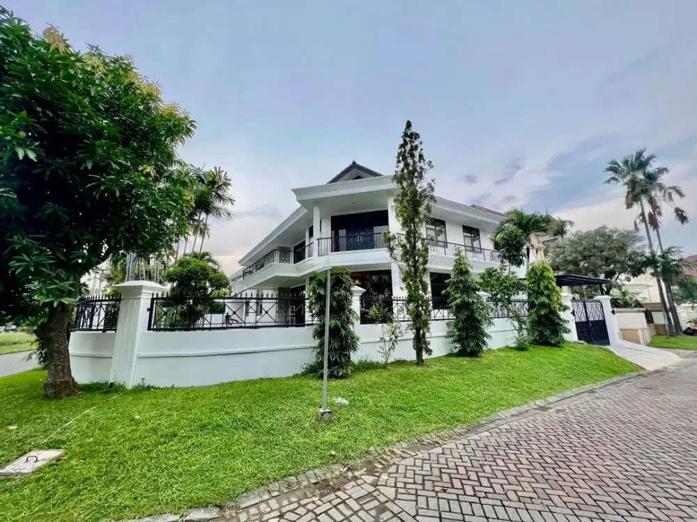 DISEWAKAN RUMAH GRAHA FAMILI HOOK FULL FURNISH DEKAT TOL SATELIT