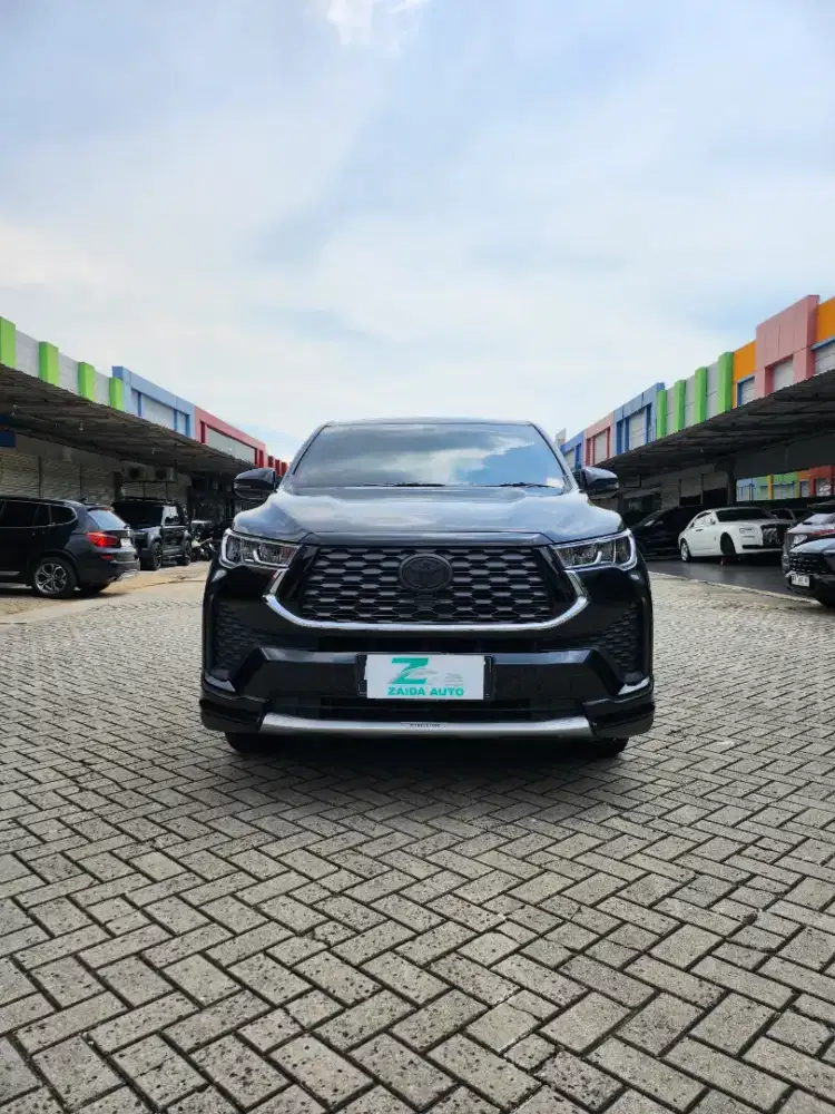 TOYOTA ZENIX V HYBRID MODELISTA 2024/2025