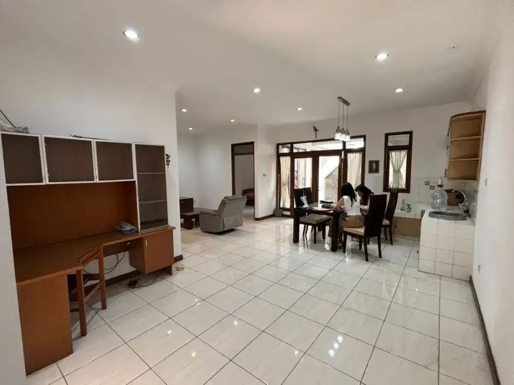 Rumah Siap Huni Furnished di Singgasana Bandung