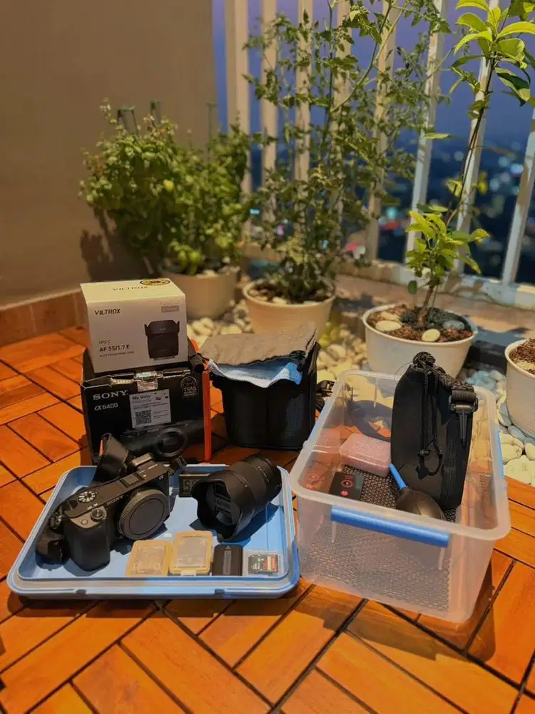 DIJUAL SONY A6400 + VILTROX 35mm F1.7 FULLSET