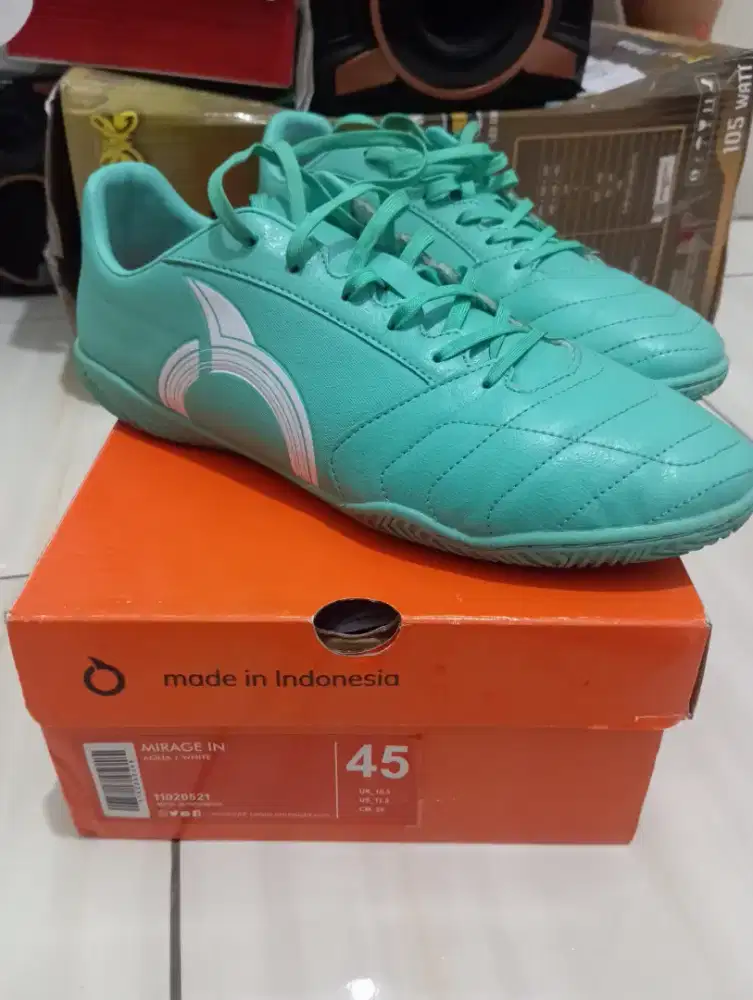 Sepatu Futsal Ortuseight Mirage in