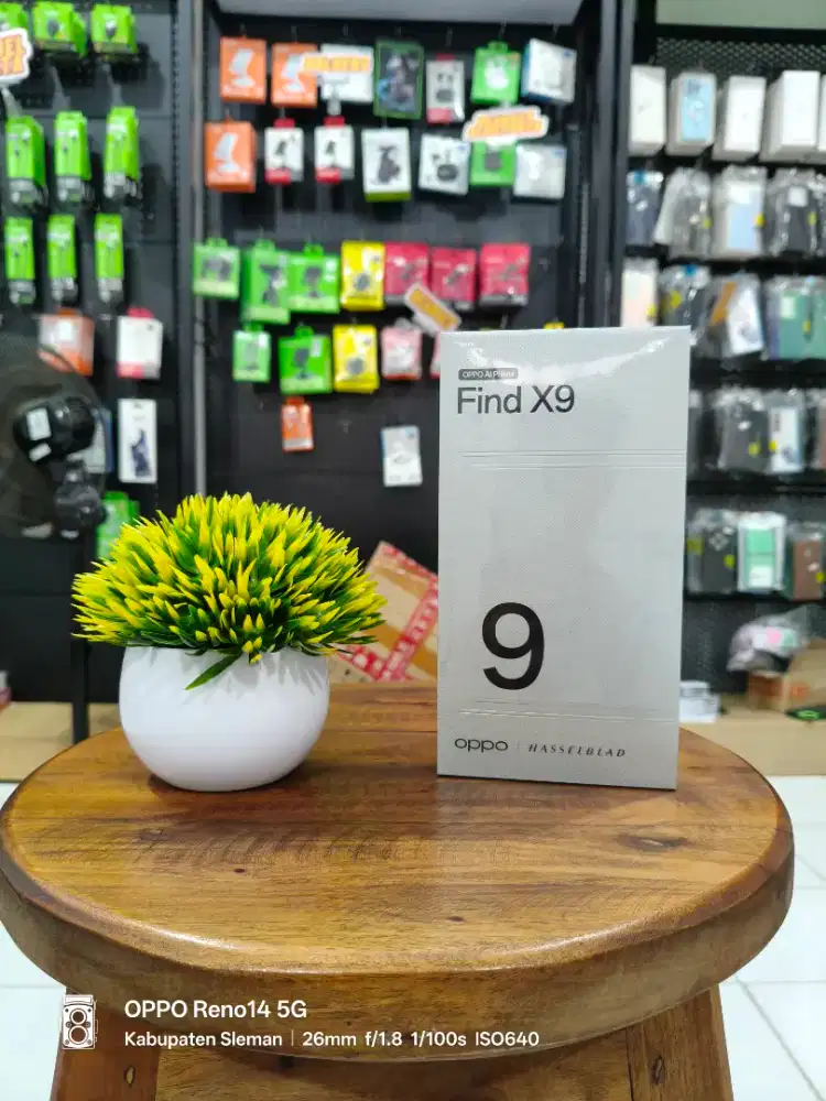 Oppo Find X9 5G Ram 12+12/256gb Warna red
