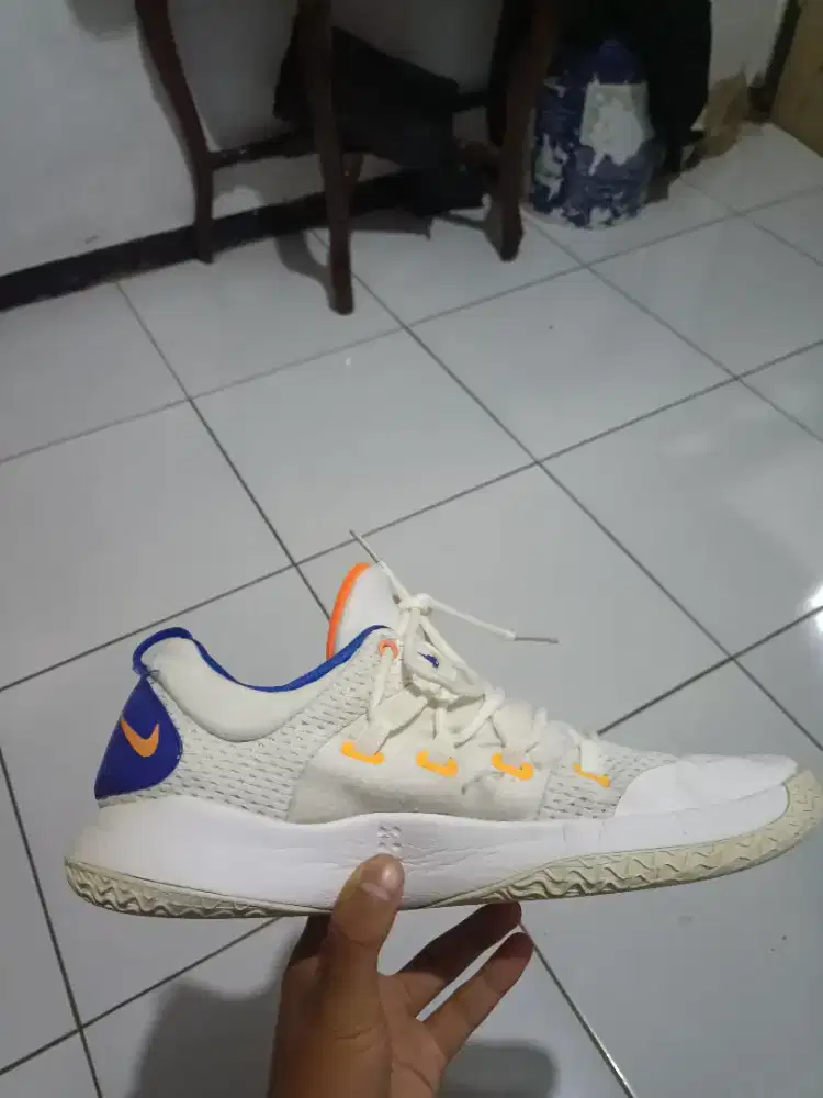 Jual sepatu bekas