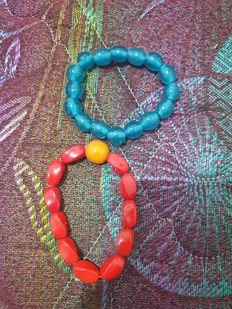 Gelang batu asli