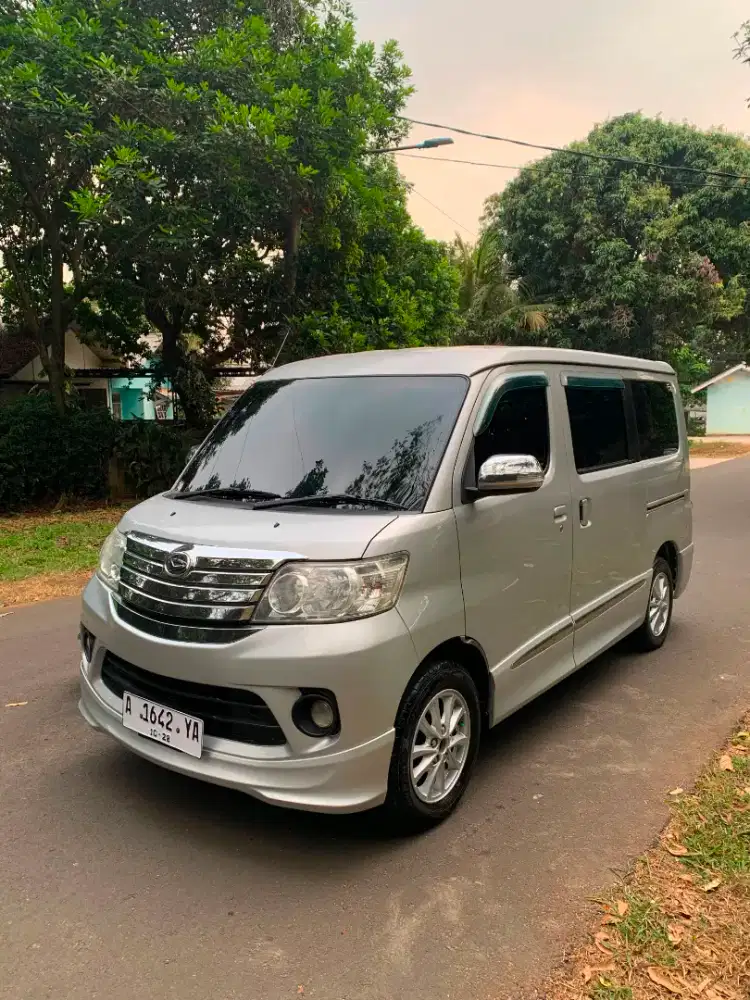 Daihatsu Luxio x matic
