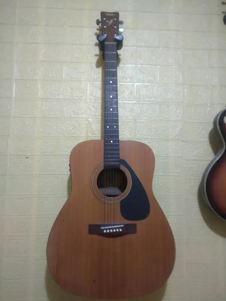 Jual gitar akustik elektrik Yamaha F310 ORI + amply
