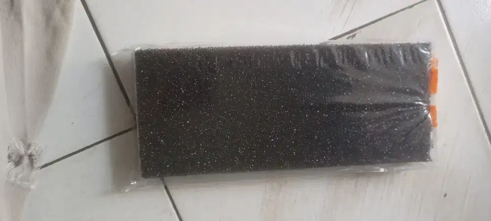 Busa / Kapas filter aquarium putih dan hitam