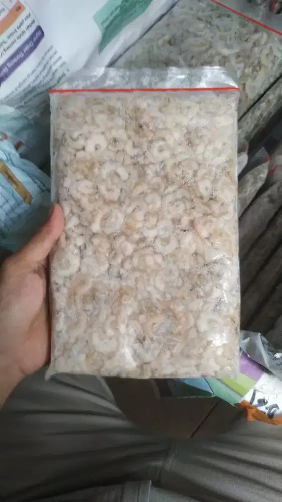 Udang api beku kupas