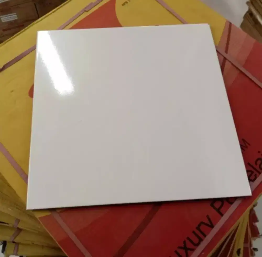 Promo keramik lantai putih polos 40x40