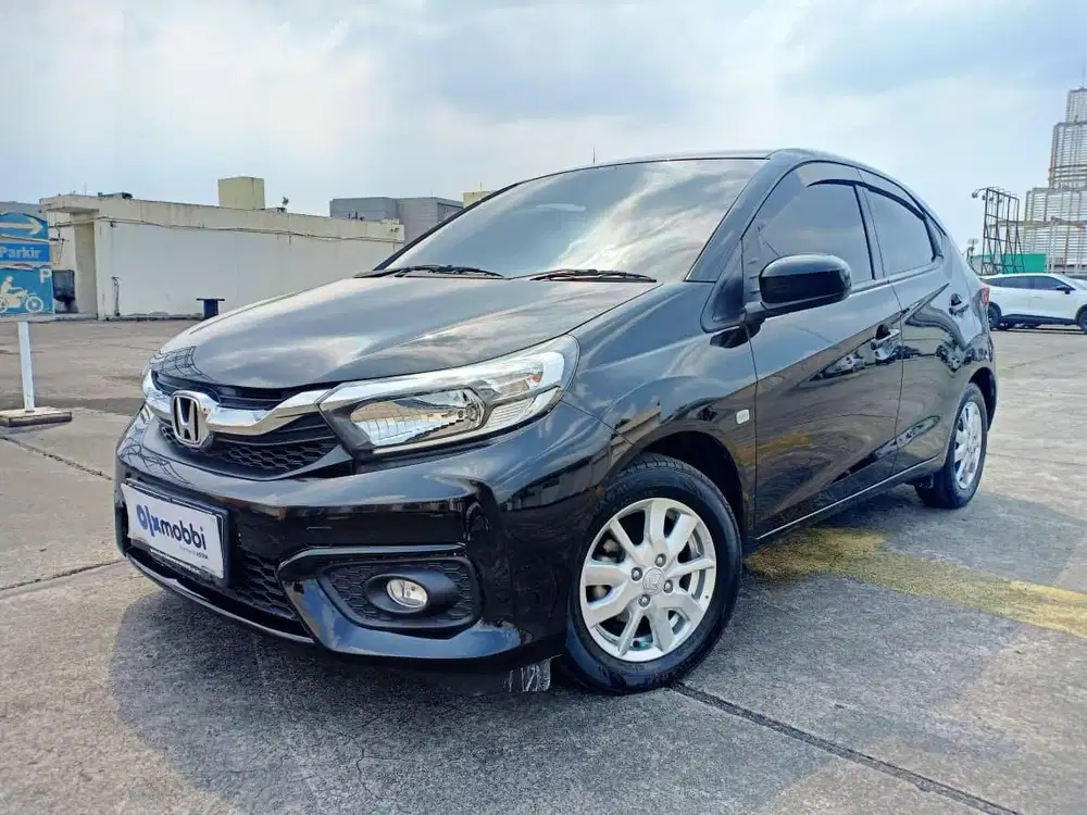 TDP 1 JUTA Honda Brio Satya 1.2 E Bensin-AT 2021 Hitam CTMDB