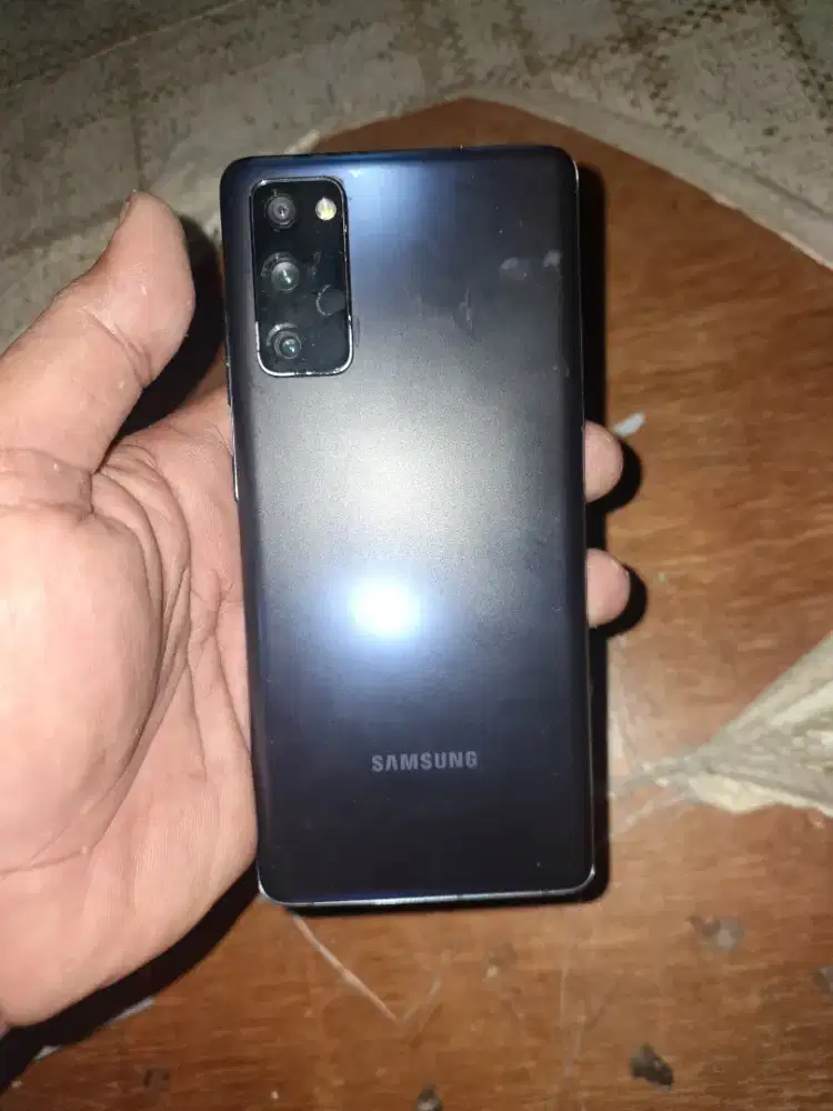 Samsung s20 fe 8/128