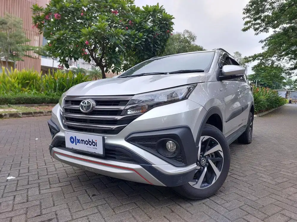 TDP 1 JUTA Toyota Rush 1.5 TRD Sportivo Bensin-AT 2019 Silver CBYXB