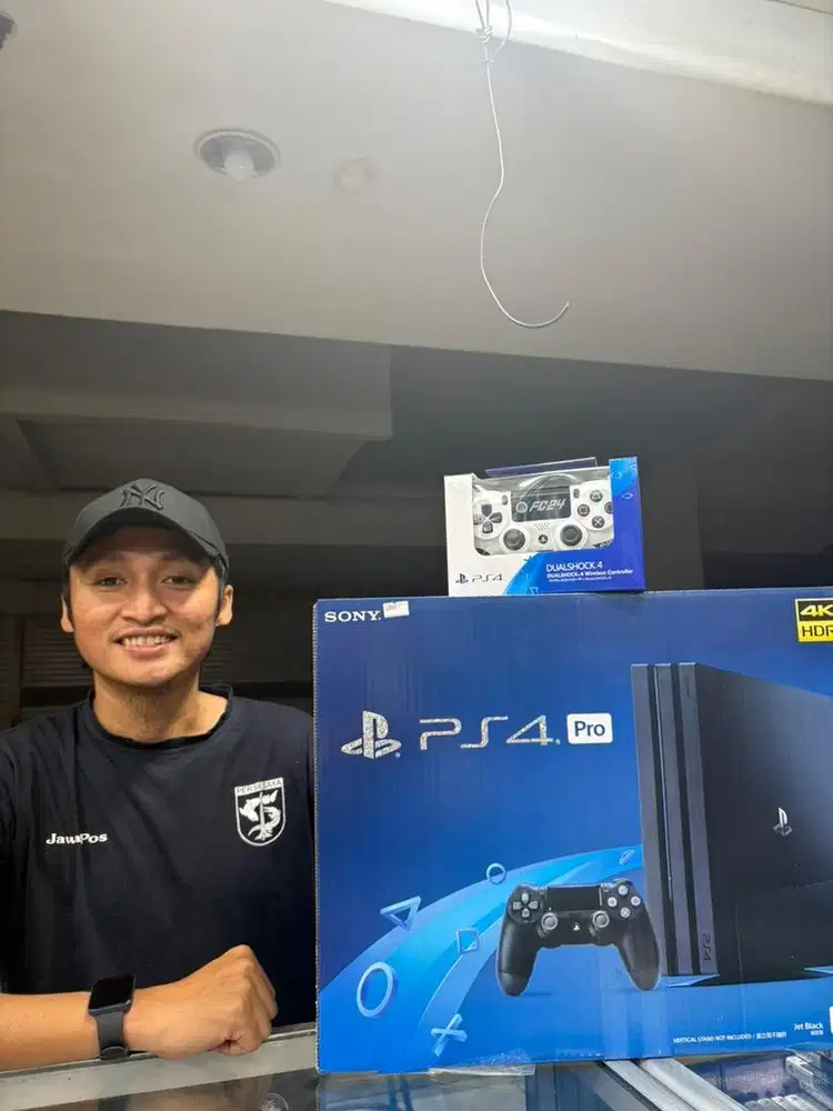 Ps4 pro hdd 1 tb bonus 2 stik