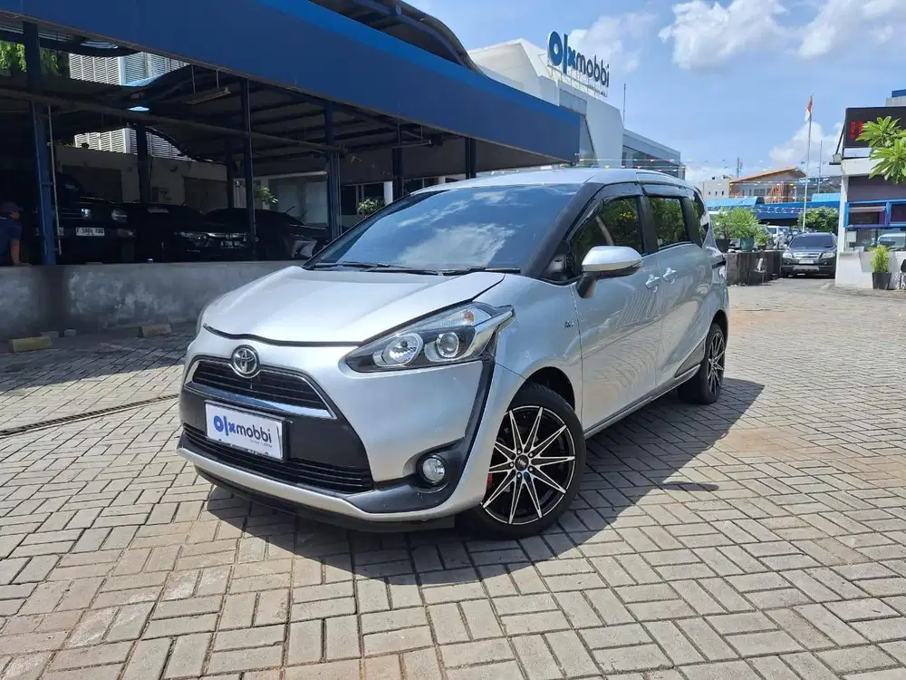 TDP 1 JUTA Toyota Sienta 1.5 V Bensin-AT 2018 Silver CUATD