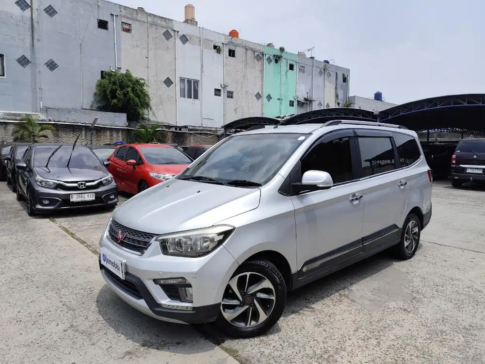 TDP 1 JUTA Wuling Confero S 1.5 L Bensin-MT 2019 Silver CBIEB