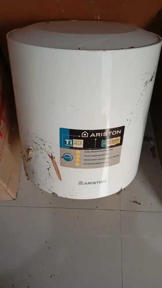 JUAL WATER HEATER ARISTON